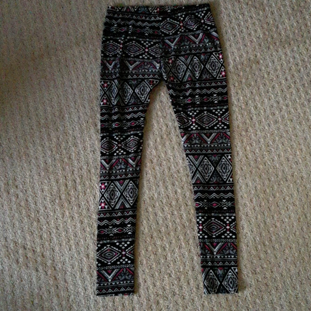 No Boundaries Geometric Leggings